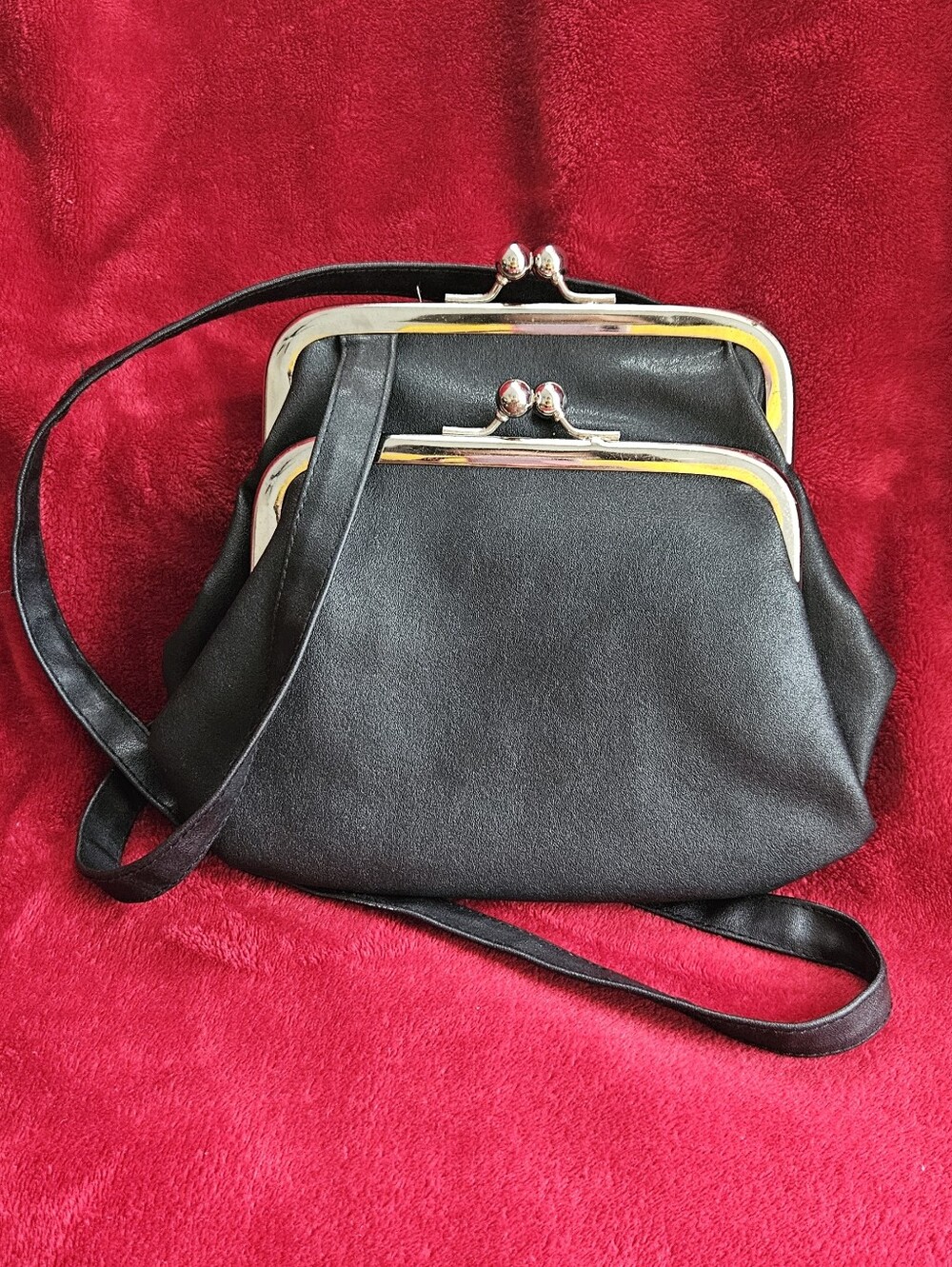 Unbranded Black Double-Compartment Dual Kiss-Lock Shoulder/Crossbody Bag